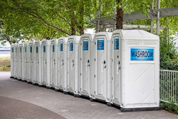 Best Porta potty delivery and setup  in Archer, FL